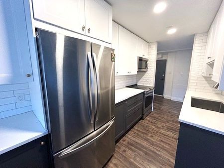 107 997 Bowen Road - Photo 4