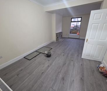 4 Bed Semi-Detached House, Grange Road, IG1 - Photo 4