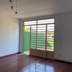 Casa para alugar com 160m², 5 quartos e 2 vagas - Photo 1