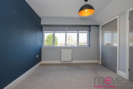 3 bedroom semi-detached house to rent - Photo 4