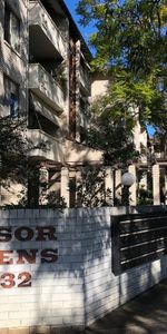 Renovated Apartment In Ultra Convenient Location - Photo 4