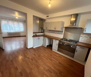 Location Appartement 4 pièces 71m² MARCQ EN BAROEUL 59700 - Photo 1