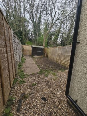 Room in a Shared House, St Georges Road, CV1 - Photo 1