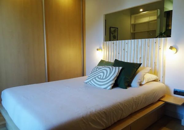 Carrer de Ribes, Barcelona, Catalonia 08013