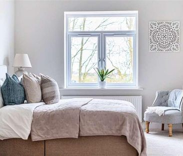 Chase Road, Lindford, Bordon, Hampshire, GU35 - Photo 3