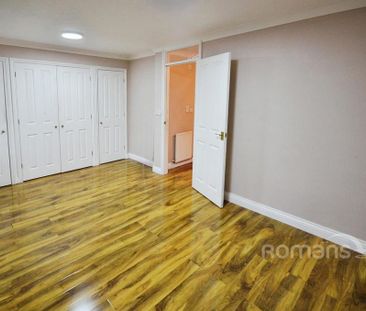 3 bedroom semi-detached house to rent - Photo 5