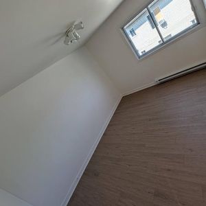 appartement 4 1/2 à St-François Laval - Photo 2