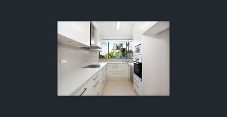 Two bedroom Apartment positioned in the heart of North Sydney. - Photo 3