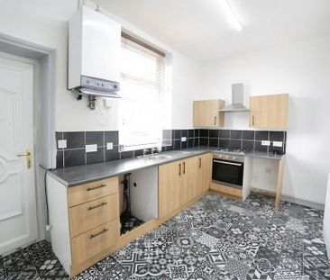 2 bedroom terraced house to rent - Photo 3