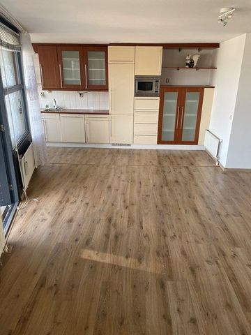 Te huur: Appartement Jan van Duivenvoordestraat in Amsterdam - Photo 3