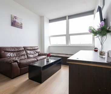 Halfords Lane - Photo 4