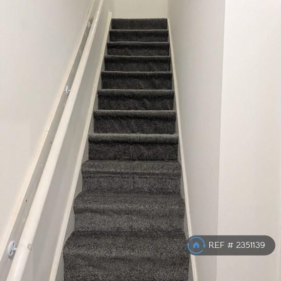 2 bedroom end of terrace house to rent - Photo 1