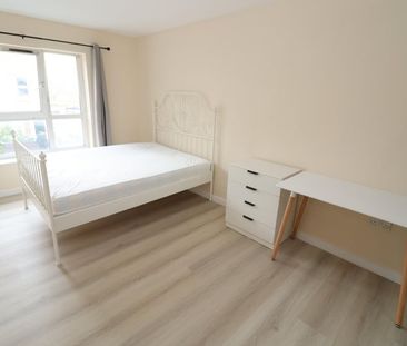 Room in a Shared Flat, Redriff Road, SE16 - Photo 2