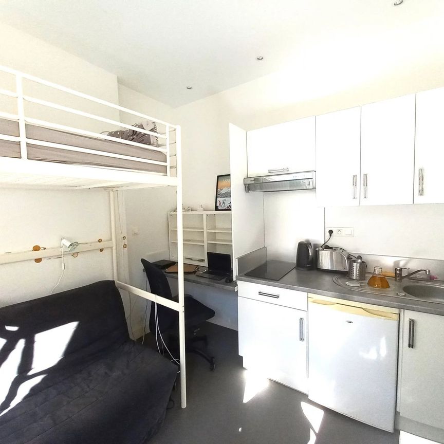 Location Appartement 1 pièce 14m² AIX EN PROVENCE 13100 - Photo 2