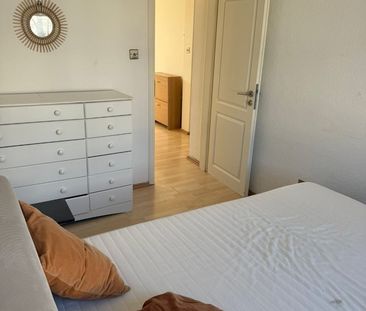 2 Bed Flat, Moorhouse Road, W2 - Photo 3