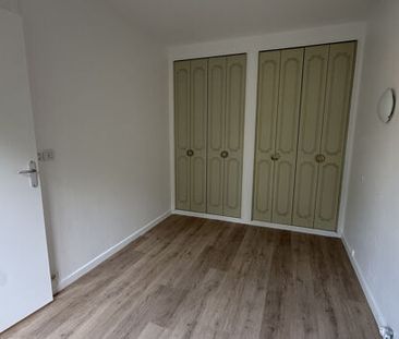 Appartement 3 pièces 70m2 REIMS 740 euros - Photo 3