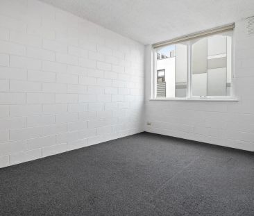 Two-Bedroom Apartment Offering Contemporary Comfort in Abbotsford's... - Photo 3