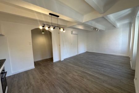 Pierrefeu - Charmant T3 + Garage - Photo 2