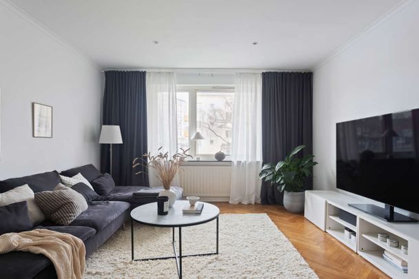 Långängen, Göteborg - Photo 1