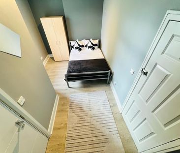 Room in a Shared Flat, Barrs Road, NW10 - Photo 4