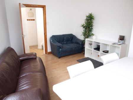 7 bedroom terraced house to rent - Photo 5