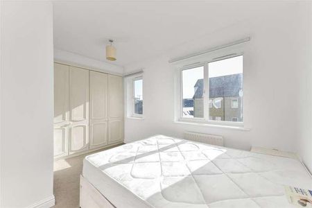 Torres Square, Isle Of Dogs, London, E14 - Photo 4