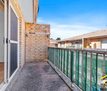 “Great Unit - Double Garage” - Photo 4