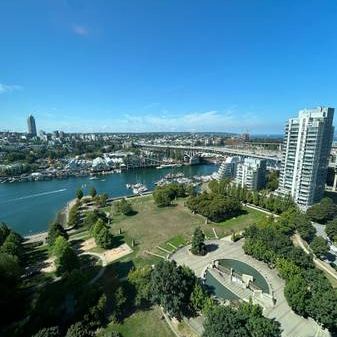 Yaletown Park Waterfront High-rise apartment - Photo 3