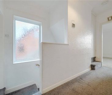 A 3 bedroom semi-detached house. - Photo 1