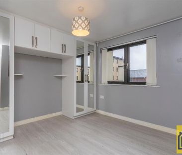 Apt 32 Titanic Walk, 11 Ballymacarrett Road, Belfast, BT4 1BT - Photo 4