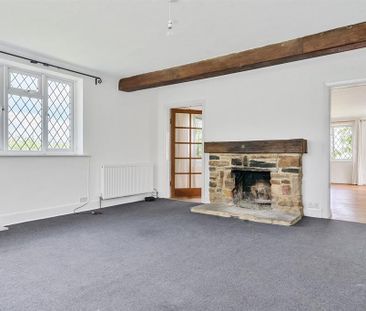 5 bedroom detached house to rent - Photo 4