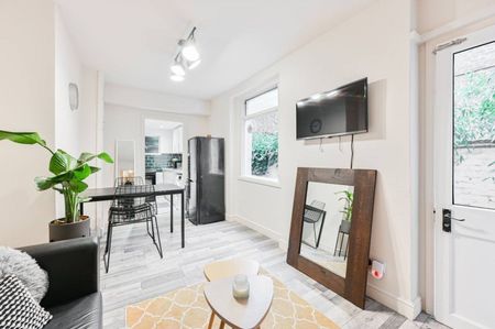 Larcom Street, London, SE17 - Photo 3