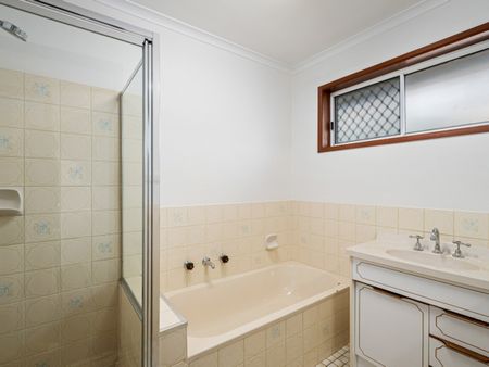 1/674 Union Road, Lavington NSW 2641 - Photo 5