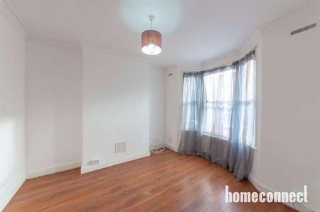 Trumpington Road, London, E7 - Photo 2