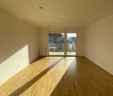 Helle 2-Zimmer-Wohnung mit Balkon inkl. Küchenblock - Photo 1