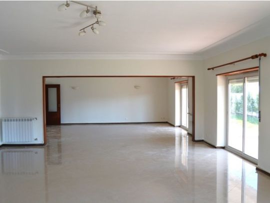 5 room luxury House for rent in Areia (Cascais), Cascais, Lisbon - Photo 1