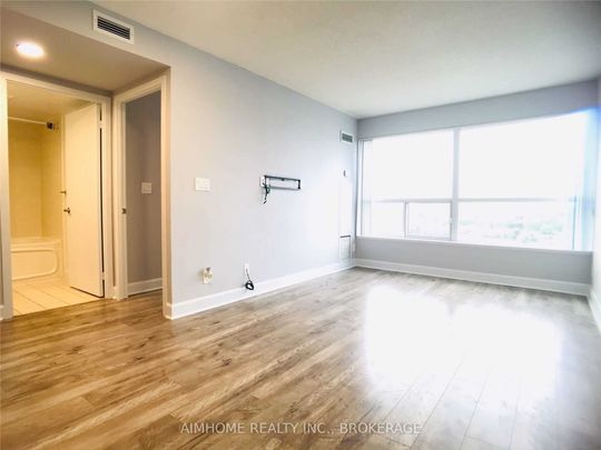 For Lease - 36 Lee Centre Drive Unit# 1101, Toronto, Ontario - Photo 1