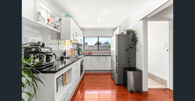 Location + Liveability = Healthy Efficient & Comfortable - Photo 1