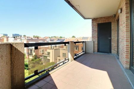 Appartement te huur - Foto 2