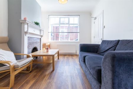 Brentwood Avenue, Jesmond - Photo 2