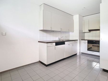 MAGNIFIQUE 4.5 PIECES DANS LE QUARTIER DE BEAUREGARD - Photo 3