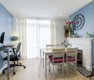 3 bedroom semi-detached house to rent - Photo 3