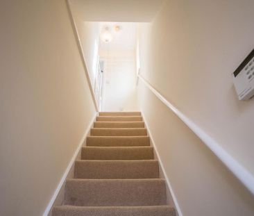 2 bedroom semi-detached house to rent - Photo 6