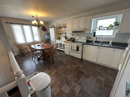 For Lease - 7712 CHARNWOOD Avenue, Niagara Falls, Ontario - Photo 5