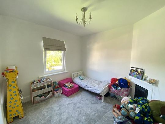 4 bedroom terraced house to rent - Photo 1