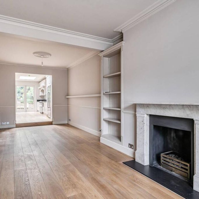 3 bedroom terraced house to rent - Photo 1