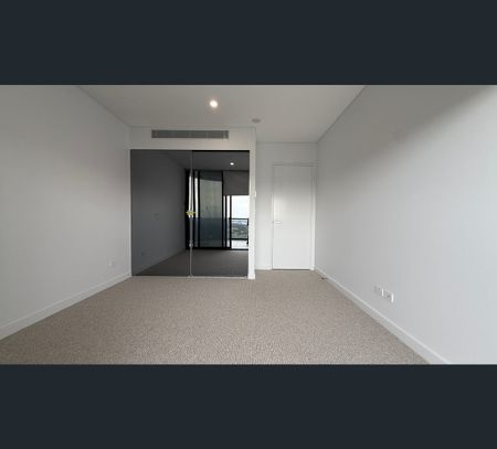 1904/124 Banks Ave, Pagewood, NSW 2035 - Photo 2
