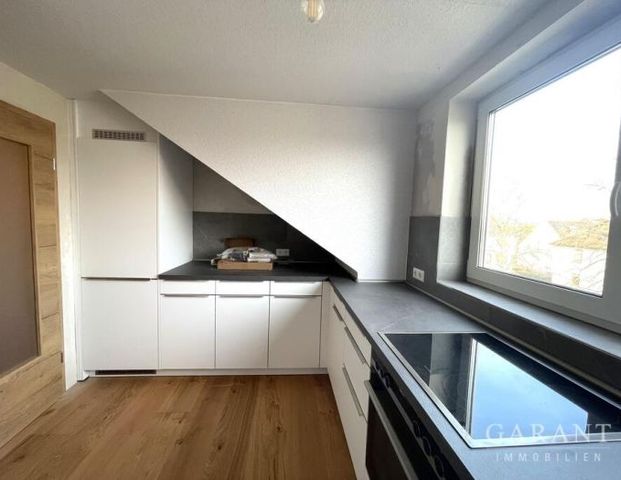 2,5 Zimmer-Dachgeschoss-Wohnung - Photo 1