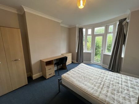 Third Avenue, Heworth - P2284 - Photo 5