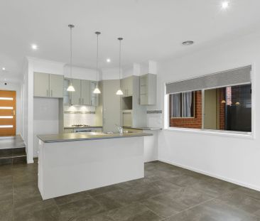 5 Erniold Road, Strathdale - Photo 5